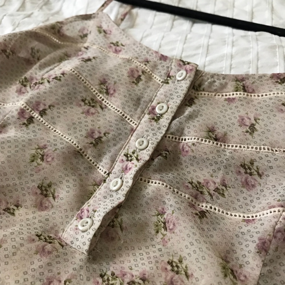 Floral Cami with ladder lace trim - Picture 4 of 6